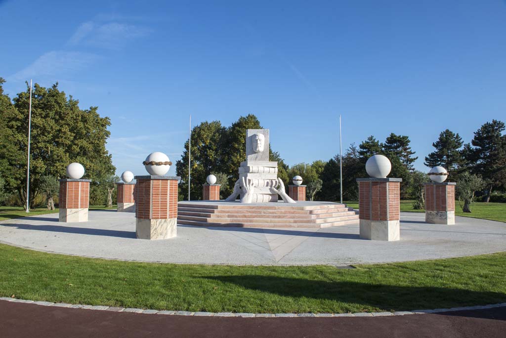 Monument en hommage à Louis-Talamoni 